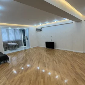 In Baku 118.0 m² apartment is for sale - Image 4