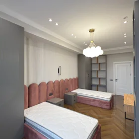 In Baku 118.0 m² apartment is for sale - Image 9