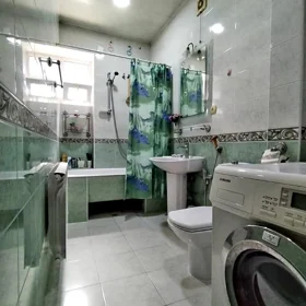 In Baku 90.0 m² apartment is for rent - Image 9
