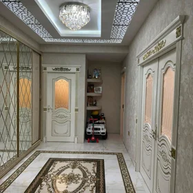 In Baku 120.0 m² apartment is for rent - Image 9
