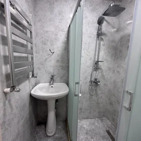 In Baku 65.0 m² apartment is for rent - Image 2