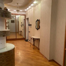 In Baku 225.0 m² apartment is for rent - Image 7