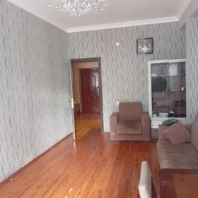 In Baku 70.0 m² apartment is for rent - Image 3
