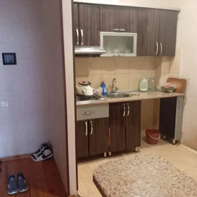 In Baku 70.0 m² apartment is for rent - Image 4