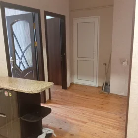 In Baku 70.0 m² apartment is for rent - Image 5