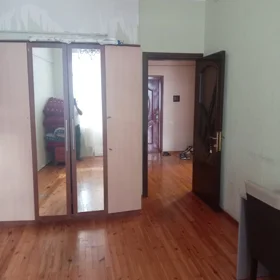 In Baku 70.0 m² apartment is for rent - Image 9