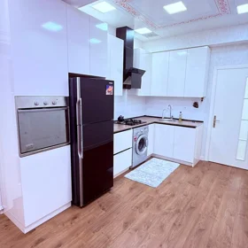 In Baku nan m² apartment is for sale - Image 6