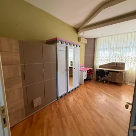 In Baku 170.0 m² apartment is for rent - Image 5