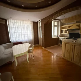 In Baku 170.0 m² apartment is for rent - Image 10