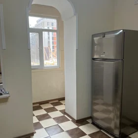 In Baku 100.0 m² apartment is for rent - Image 2