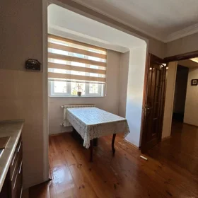 In Baku 75.0 m² apartment is for sale - Image 2