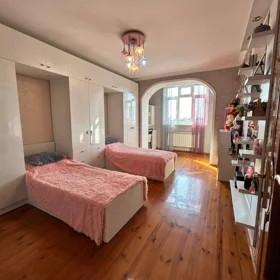 In Baku 75.0 m² apartment is for sale - Image 4