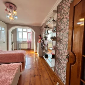 In Baku 75.0 m² apartment is for sale - Image 5