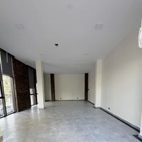 In Baku 85.0 m² commercial is for rent - Image 2