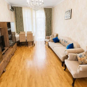 In Baku 60.0 m² apartment is for sale - Image 2