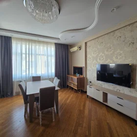 In Baku 100.0 m² apartment is for rent - Image 3