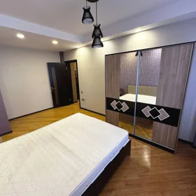 In Baku 70.0 m² apartment is for rent - Image 7