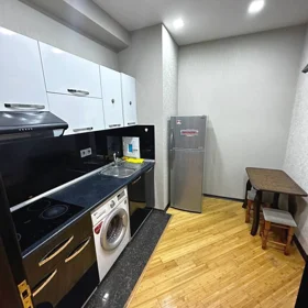 In Baku 70.0 m² apartment is for rent - Image 9