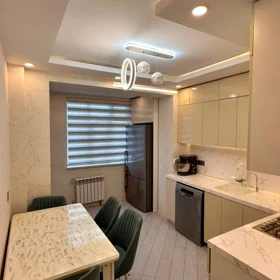 In Baku 90.0 m² apartment is for sale - Image 2