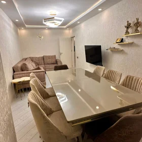 In Baku 90.0 m² apartment is for sale - Image 3