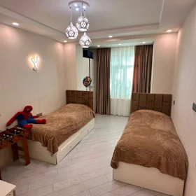 In Baku 90.0 m² apartment is for sale - Image 9