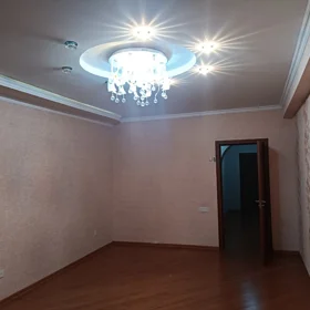 In Baku 80.0 m² apartment is for sale - Image 3