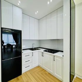 In Baku 63.0 m² apartment is for sale - Image 3