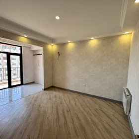 In Baku 70.0 m² apartment is for sale - Image 4
