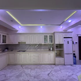 In Baku 115.0 m² apartment is for rent - Image 3