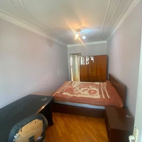 In Baku 100.0 m² apartment is for rent - Image 3