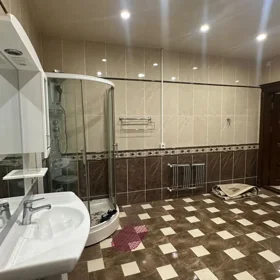 In Baku 160.0 m² apartment is for rent - Image 4
