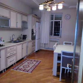 In Baku 138.0 m² apartment is for rent - Image 5