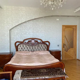 In Baku 221.0 m² apartment is for sale - Image 10