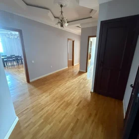 In Baku 157.0 m² apartment is for sale - Image 4