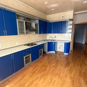 In Baku 157.0 m² apartment is for sale - Image 5