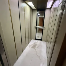 In Baku 157.0 m² apartment is for sale - Image 8
