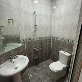 In Baku 157.0 m² apartment is for sale - Image 9