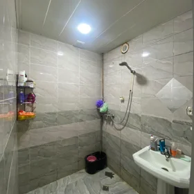 In Baku 64.0 m² apartment is for sale - Image 4