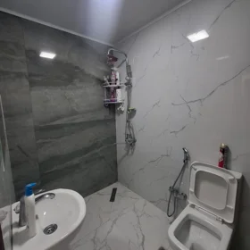In Baku 52.0 m² apartment is for rent - Image 5