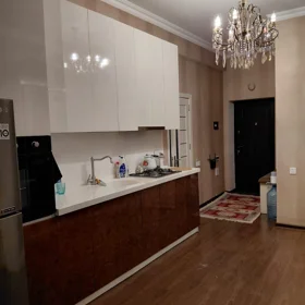 In Baku 70.0 m² apartment is for rent - Image 3