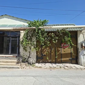 In Binəqədi rayonu 400.0 m² house with 6.0 rooms is for sale - Image 3