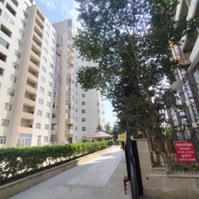 In Baku 80.0 m² apartment is for sale - Image 3