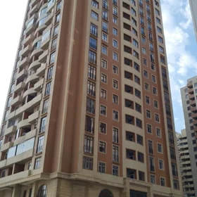 In Baku 137.0 m² apartment is for sale - Image 3