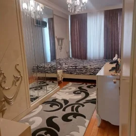 In Khirdalan 85.0 m² apartment is for sale - Image 3