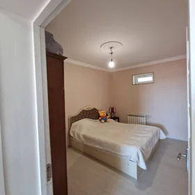 In Baku 86.0 m² house with 3.0 rooms is for sale - Image 3