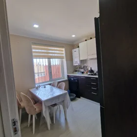 In Baku 86.0 m² house with 3.0 rooms is for sale - Image 7