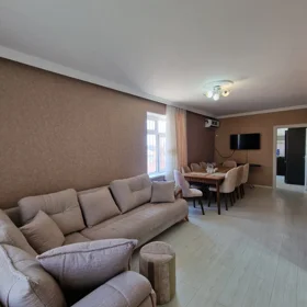 In Baku 86.0 m² house with 3.0 rooms is for sale - Image 10