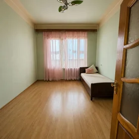 In Baku 100.0 m² apartment is for sale - Image 8