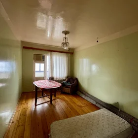 In Baku 100.0 m² apartment is for sale - Image 9
