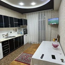 In Baku 106.0 m² apartment is for sale - Image 2